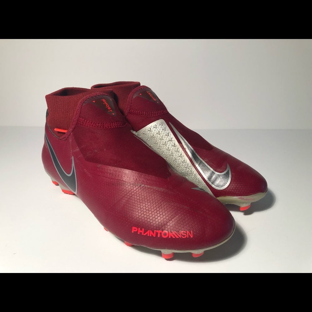 Nike Women’s Phantom VSN Soccer Cleats